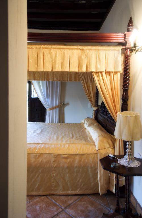 Hotel Carmen De Los Chapiteles Granada Zimmer foto